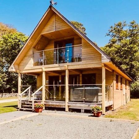 Artro Lodge Luxury 3 Bedroom, 3 Bathroom & Hot Tub Llanbedr  Extérieur photo