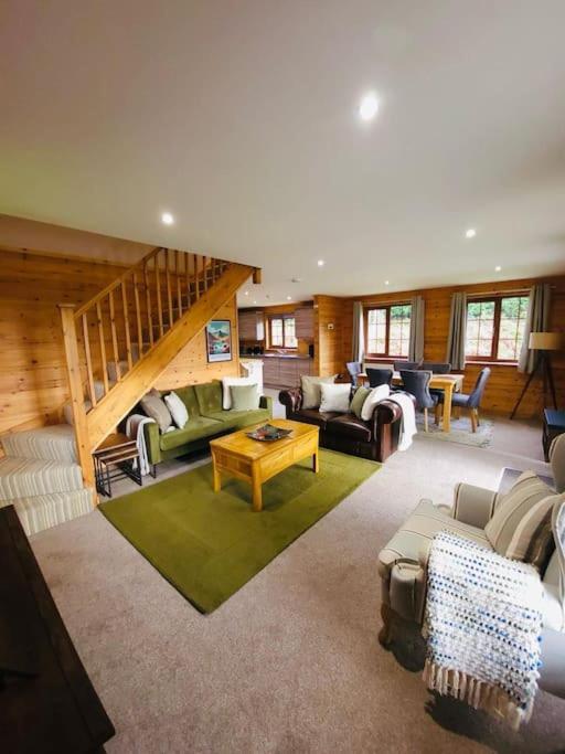 Artro Lodge Luxury 3 Bedroom, 3 Bathroom & Hot Tub Llanbedr  Extérieur photo