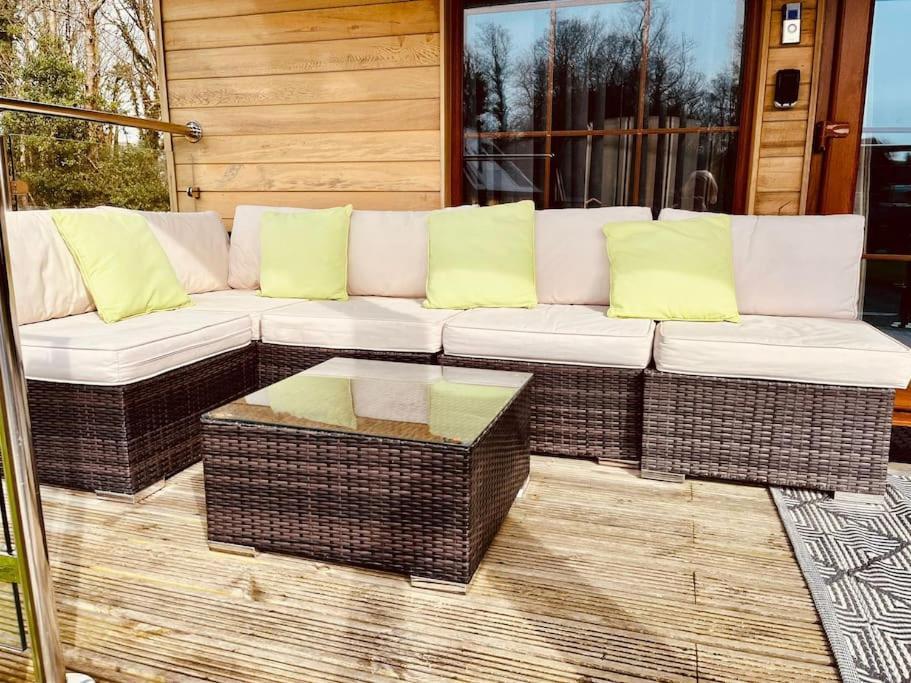 Artro Lodge Luxury 3 Bedroom, 3 Bathroom & Hot Tub Llanbedr  Extérieur photo
