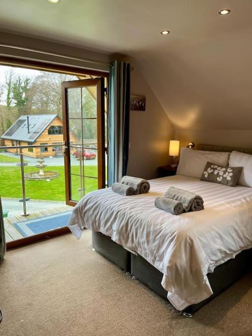 Artro Lodge Luxury 3 Bedroom, 3 Bathroom & Hot Tub Llanbedr  Extérieur photo